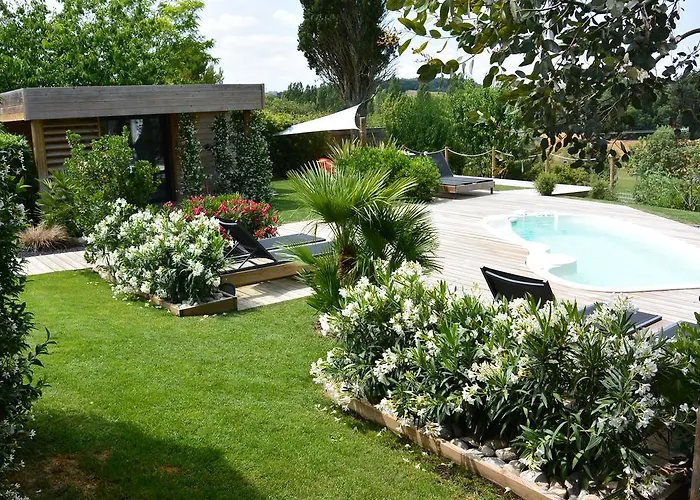 Timazen Lodges Agen Sud